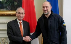 Кунинори Мацуда и Денис Шмигаль