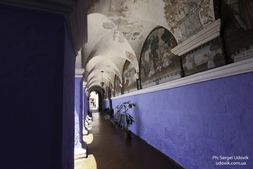Арекипа. Монастырь Санта Каталина, сооружен в 1580 году на развалинах древнего монастыря инков