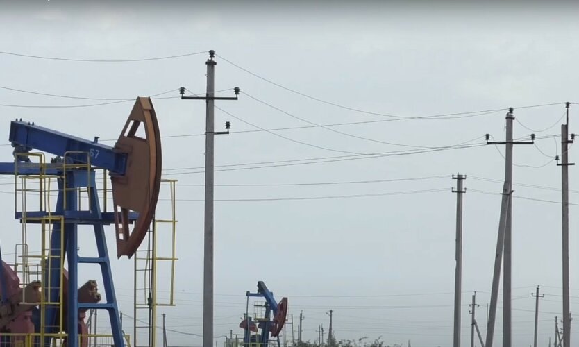 Цены на нефть пошли вниз: эксперты назвали причины