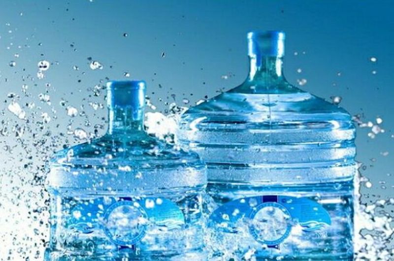 Авито питьевая вода. Питьевая вода. Вода питьевая бутилированная. Вода в бутылях. Чистая вода бутилированная.