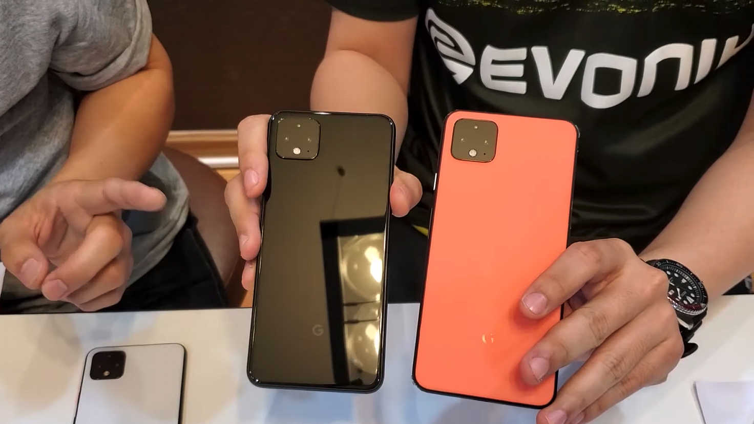 Google pixel 4. Pixel 4 XL. Pixel 4 и Pixel 4xl. Google Pixel 4 и Pixel 4 XL.