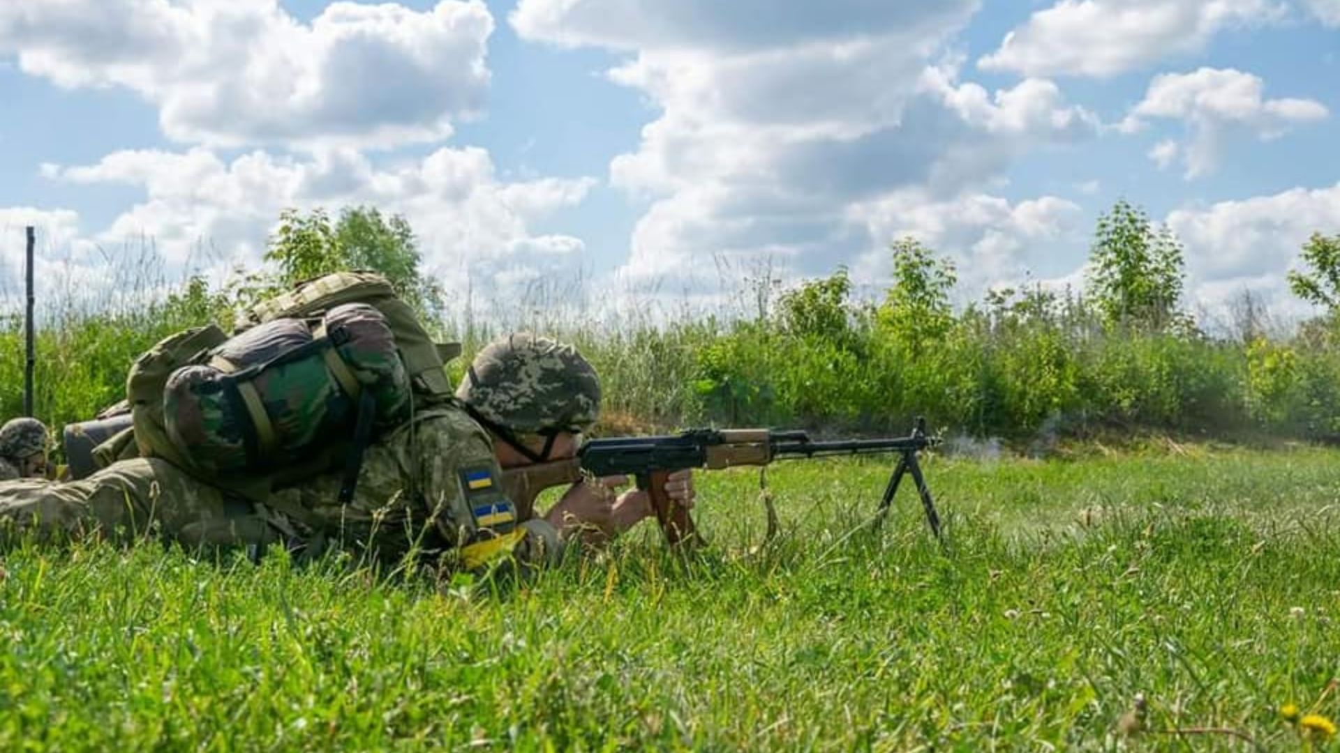 Защита фронта. Российский солдат будущего. Z Военная. Украинские военные убегают.