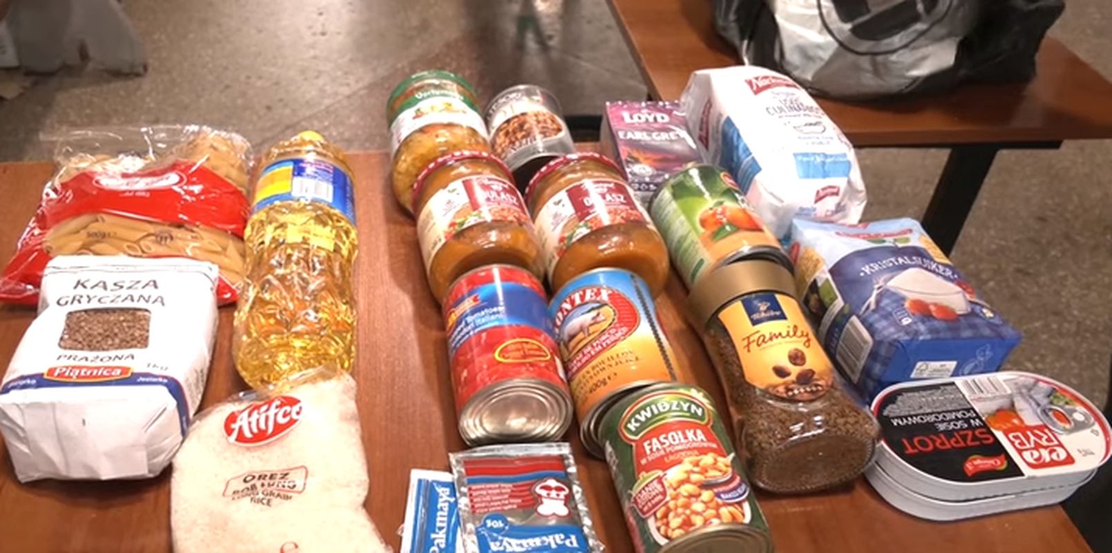 Гуманитарная помощь: украинцам раздадут бесплатные продуктовые наборы ...